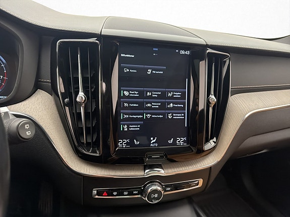 Volvo XC60 24 of 30