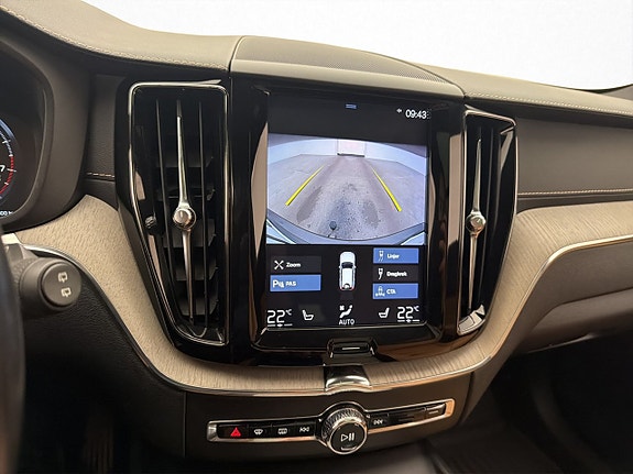 Volvo XC60 15 of 30