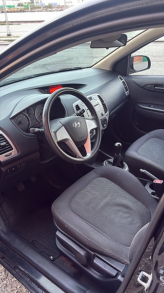 Hyundai i20 7 of 10