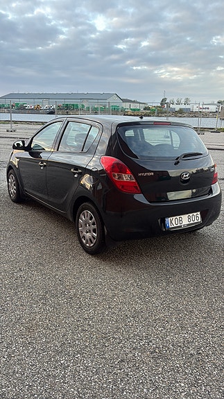 Hyundai i20 4 of 10