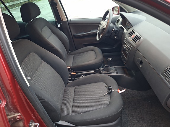 Skoda Fabia 9 of 13
