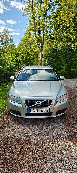 Volvo V70 4 of 25