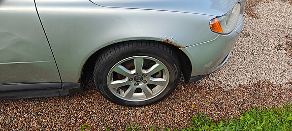 Volvo V70 9 of 25