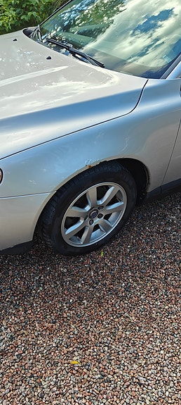 Volvo V70 10 of 25