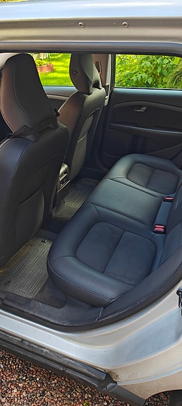 Volvo V70 16 of 25