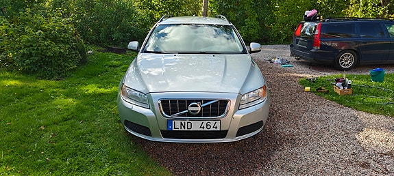 Volvo V70 12 of 25