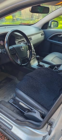 Volvo V70 18 of 25