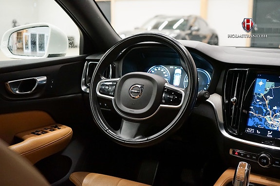 Volvo V60 15 of 26