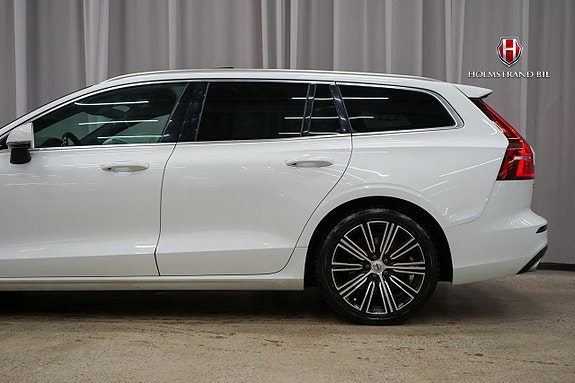 Volvo V60 8 of 26