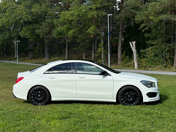 Mercedes-Benz CLA200 4 of 14