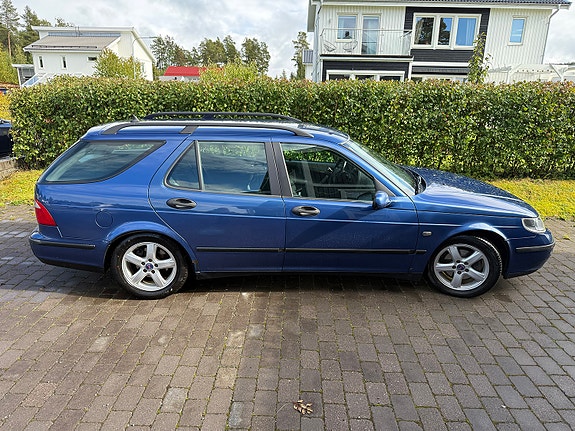 Saab 9-5 2 of 4