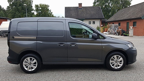 Volkswagen Caddy 8 of 25