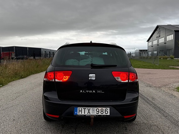 Seat Altea XL 2 of 5