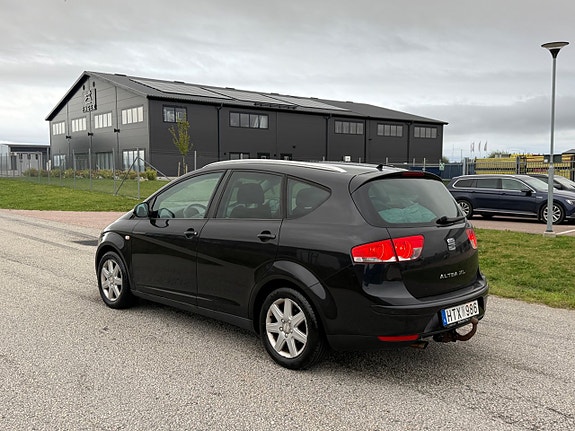 Seat Altea XL 3 of 5