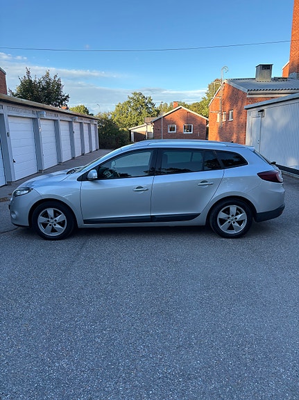 Renault Megane III 4 of 4