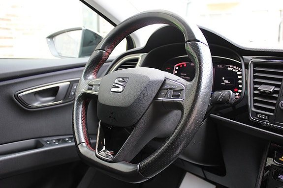 Seat Leon 26 of 30