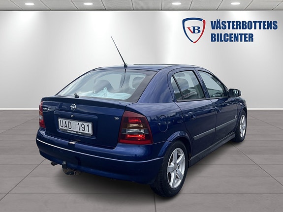 Opel Astra 3 of 9