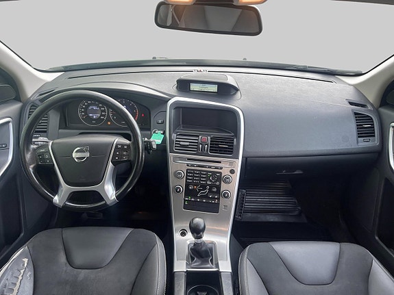 Volvo XC60 7 of 10