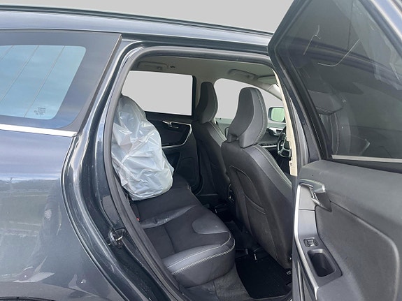 Volvo XC60 6 of 10