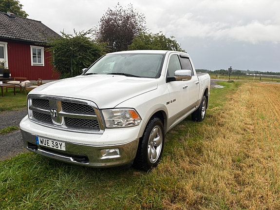 RAM 1500 3 of 6