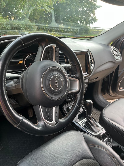 Jeep Compass 4 of 10