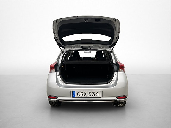 Toyota Auris 23 of 27