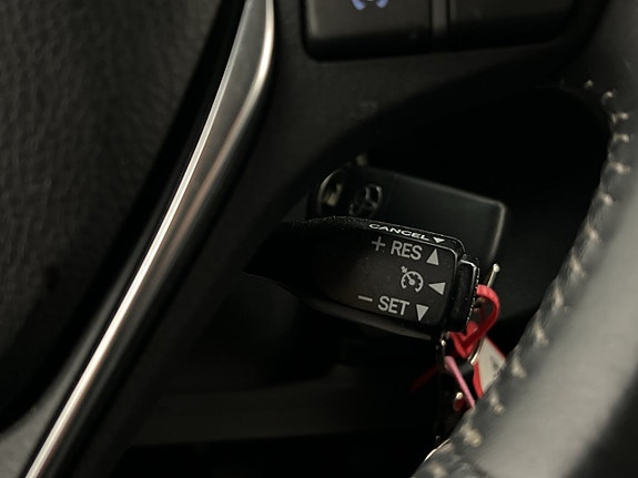 Toyota Auris 15 of 27