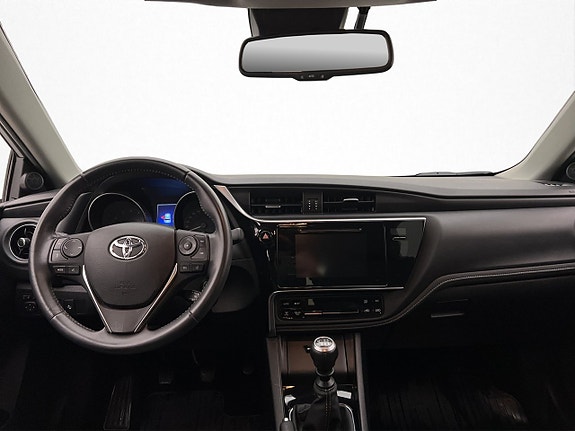 Toyota Auris 19 of 27