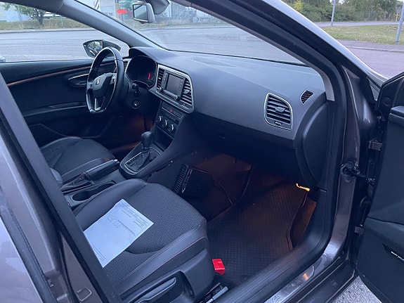 Seat Leon 9 of 21