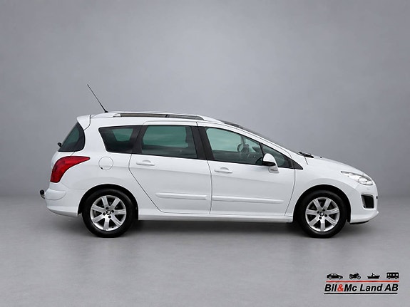 Peugeot 308 SW 7 of 19
