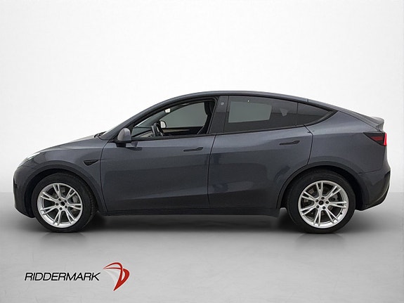 Tesla Model Y 5 of 30
