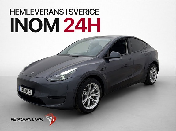 Tesla Model Y 3 of 30