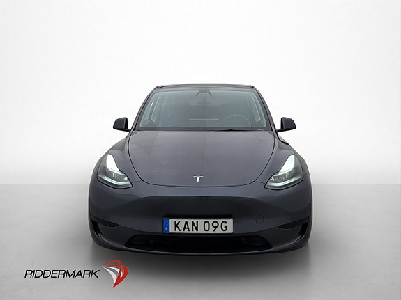 Tesla Model Y 2 of 30