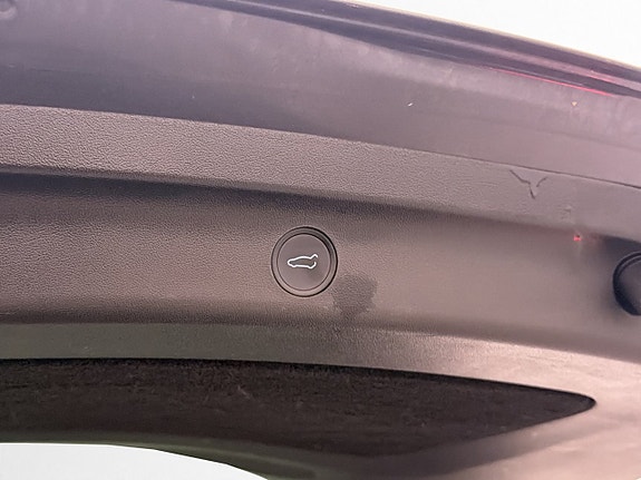 Tesla Model Y 30 of 30