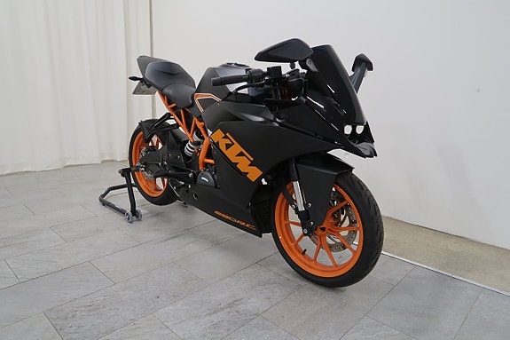 KTM RC 390 5 of 15