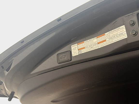 Toyota RAV4 28 of 30