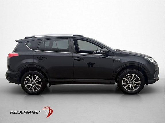 Toyota RAV4 9 of 30