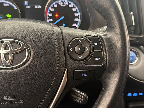 Toyota RAV4 18 of 30