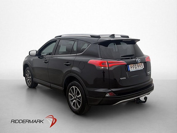 Toyota RAV4 6 of 30