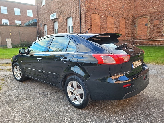 Mitsubishi Lancer 6 of 6