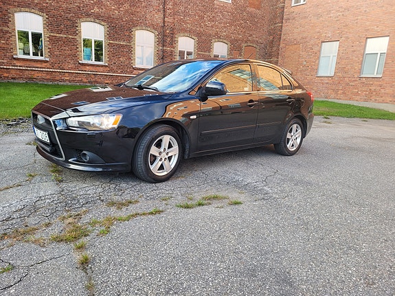 Mitsubishi Lancer 5 of 6