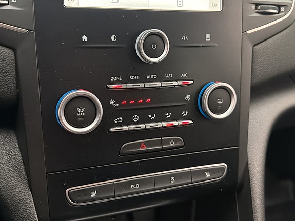 Renault Megane 21 of 29