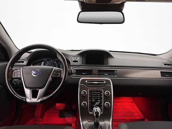 Volvo XC70 16 of 28