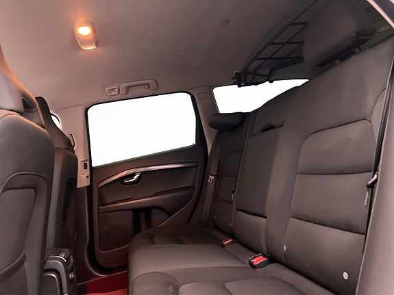 Volvo XC70 15 of 28