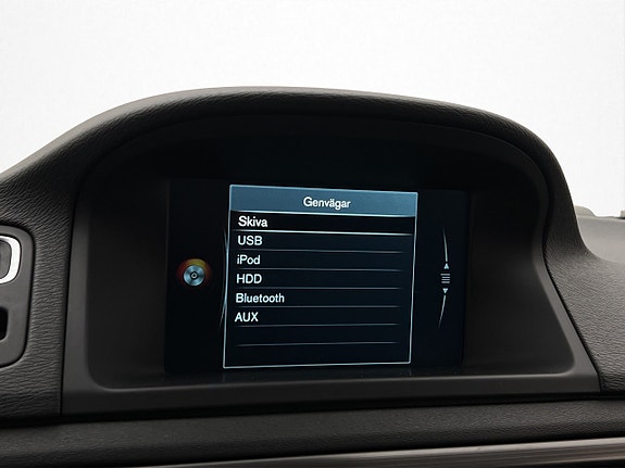 Volvo XC70 19 of 28
