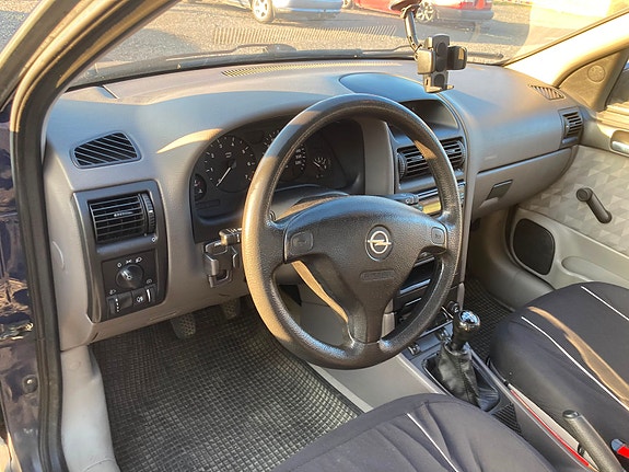 Opel Astra 10 of 10