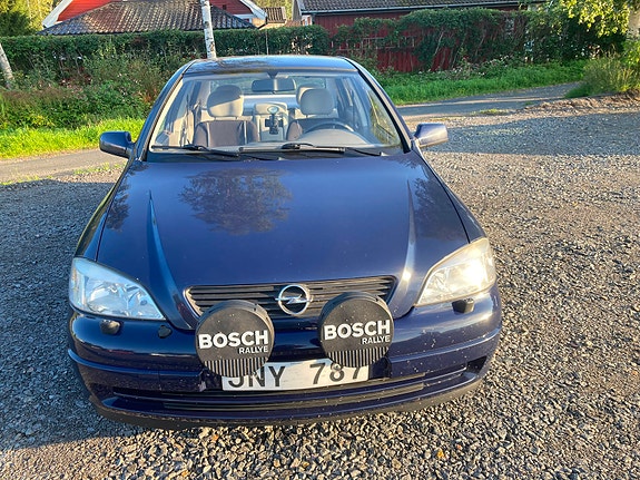 Opel Astra 4 of 10