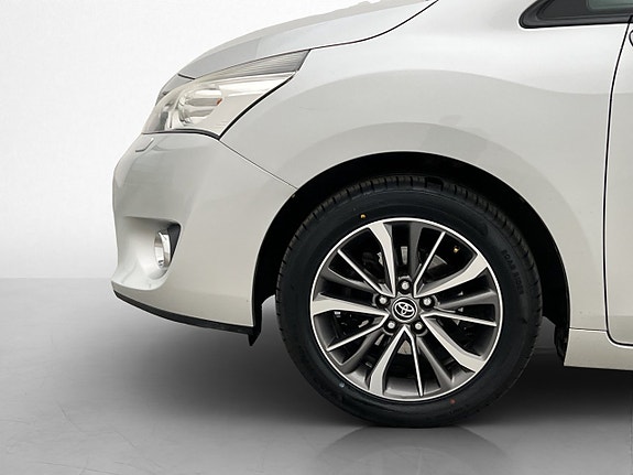 Toyota Verso 25 of 28