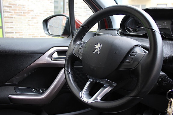 Peugeot 2008 19 of 23