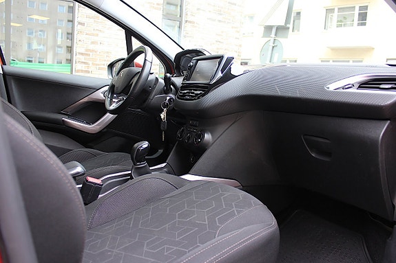 Peugeot 2008 16 of 23